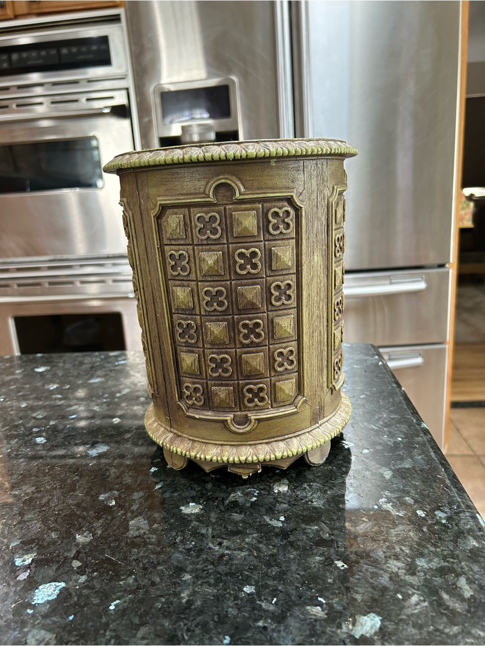 Vintage 70's Green Brentwood Waste Basket Faux Wood plastic Garbage Trash Can